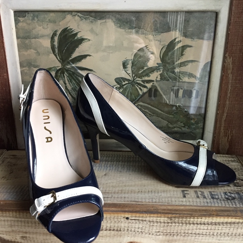 Unisa Navy and Cream White Open toe heels 9 1/2 NEW - Picture 7 of 8